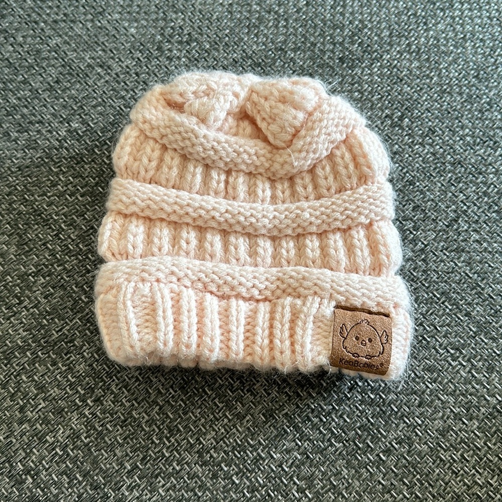 Kea Babies baby girl knitted pale pink hat, size 0-3 months